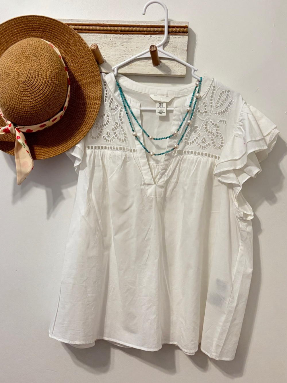 H&M White Eyelet Flutter Sleeve Blouse